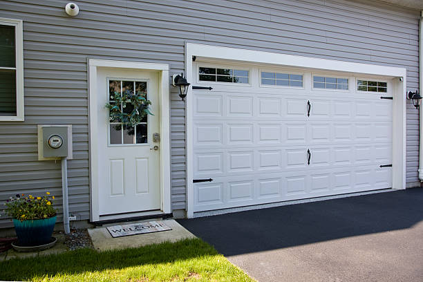 24/7 Emergency Garage Door Panel Replacement experts in Harding County County, NM